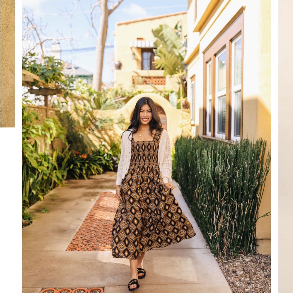 Promesa Sunny Geometric Black and Gold Maxi Dress